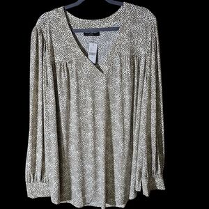 NWT  Lane Bryant Black and Cream Patterned Blouse